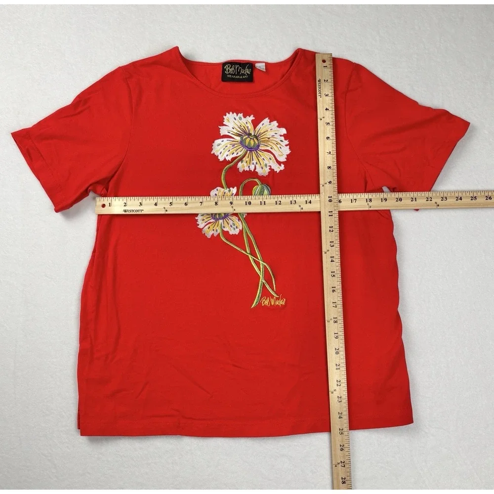 Bob‎ Mackie Wearable Art Red Floral Embroidered Tee Shirt Women's Large